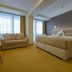 Grand Bellevue Hotel 4*