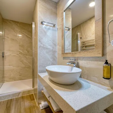 Grand Bellevue 4*