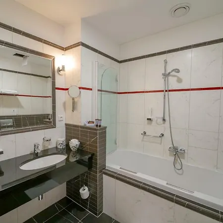 Grand Bellevue Hotel 4*