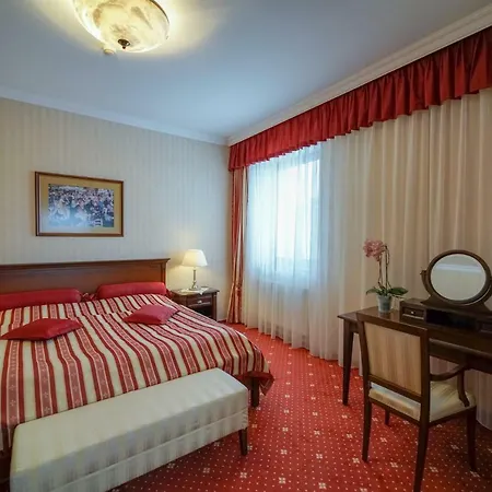 Отель Grand Bellevue