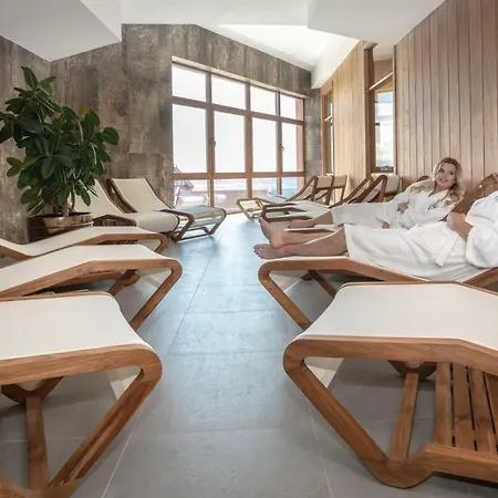 ホテル Grand Bellevue Vysoké Tatry